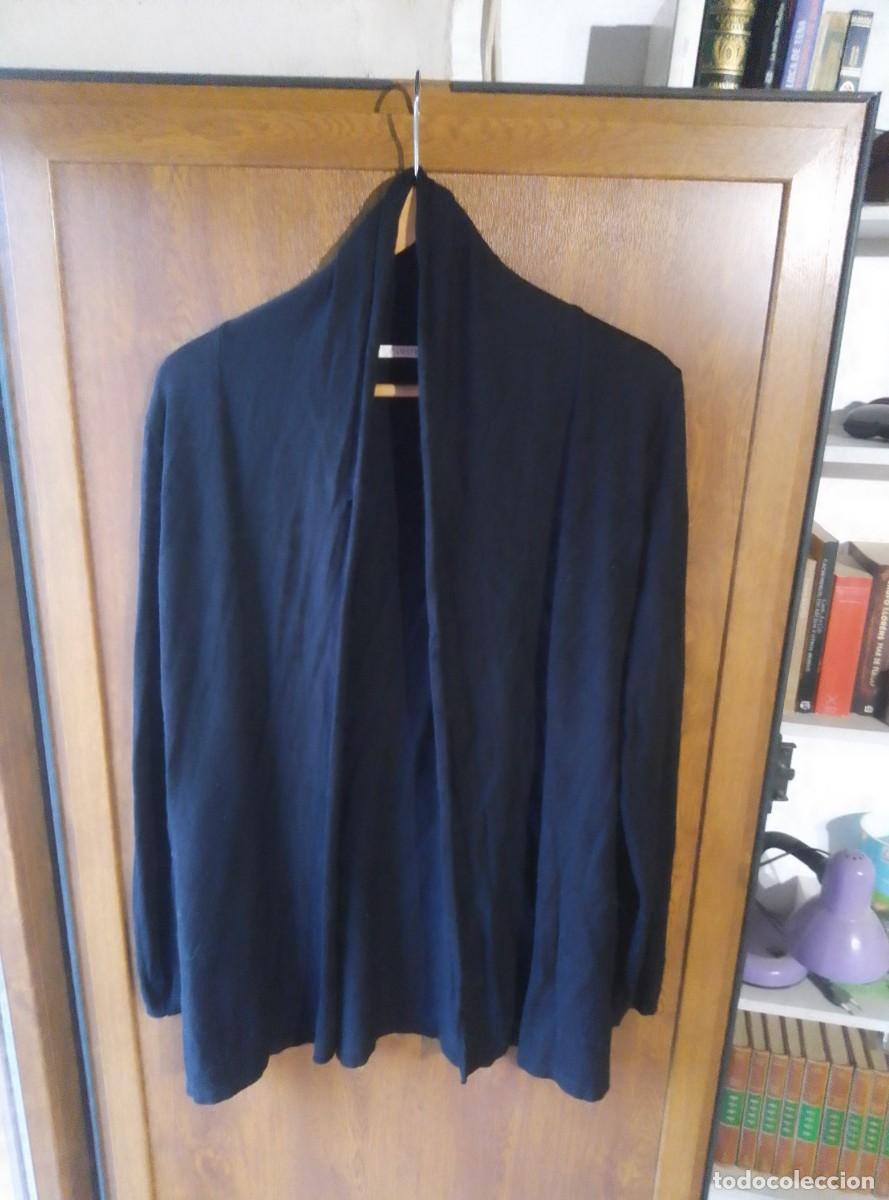 Segunda mano: Chaqueta c&aacute;rdigan de punto finita. Negra. Cama&iuml;eu. Talla L