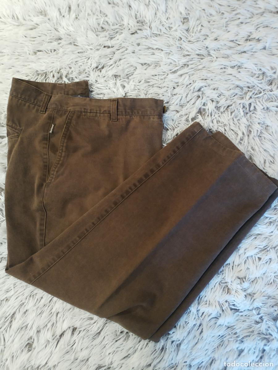 Segunda mano: PANTALON CHINO MARRON BARBOUR TALLA 58 / 52