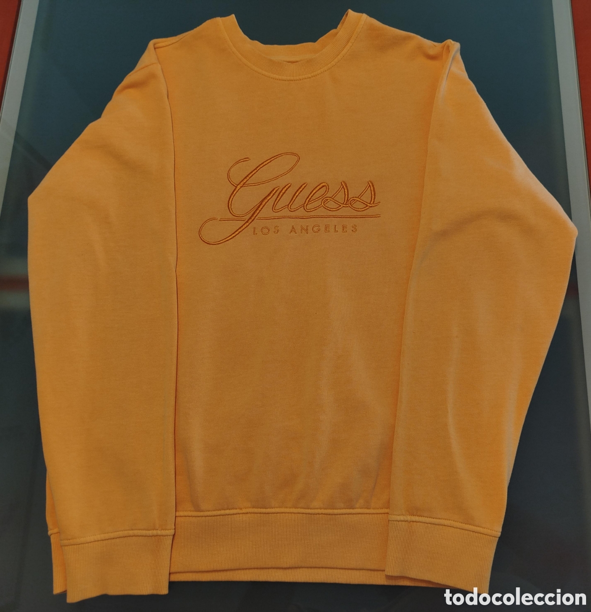 Segunda mano: Sudadera Guess Los Angeles Amarilla/Mostaza - Talla L (Regular Fit)