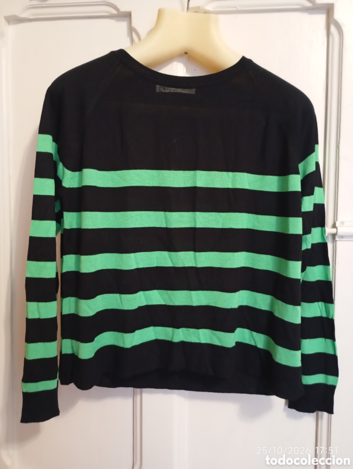 Segunda mano: Beautiful super soft Zara Striped Knit Top