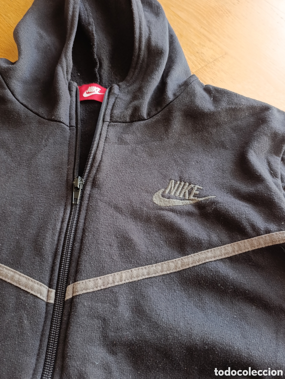 Segunda mano: Sudadera Nike Unisex negra - Foto 2