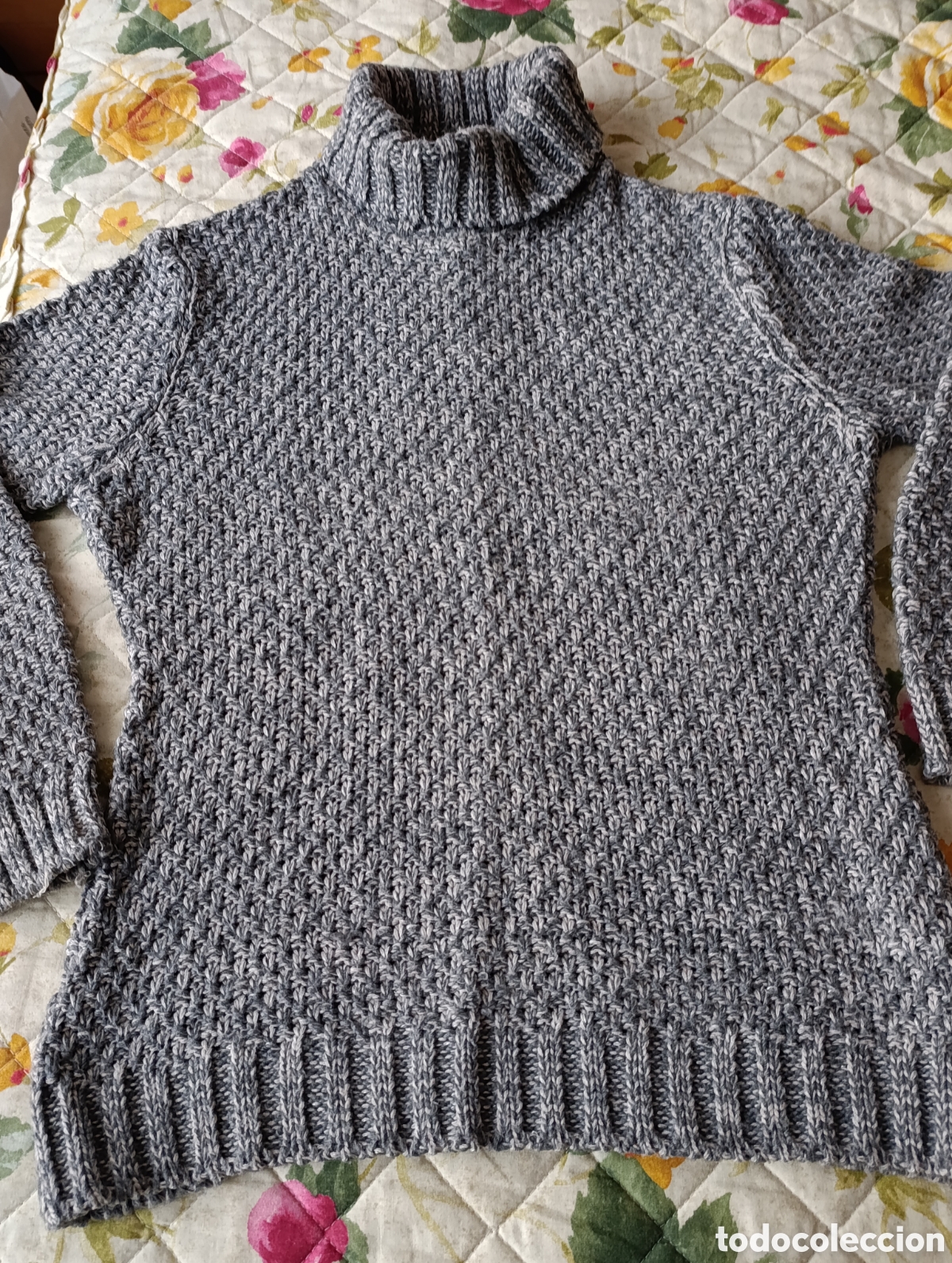 Segunda mano: Jersey cuello alto gris