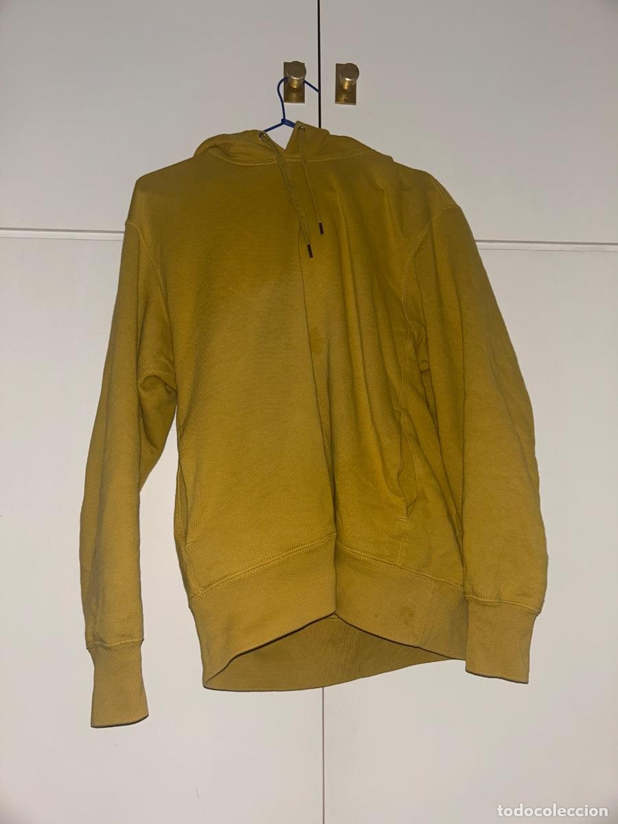 Segunda mano: Sudadera Anarilla UNIQLO