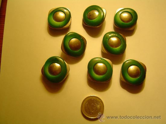 Segunda mano: 8 bonitos botones a&ntilde;os 60 - Foto 1