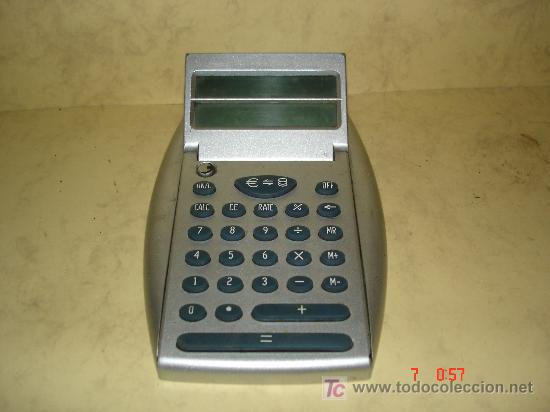 Segunda mano: CALCULADORA Y CONVERSOR DE TAPA ABATIBLE - Foto 1