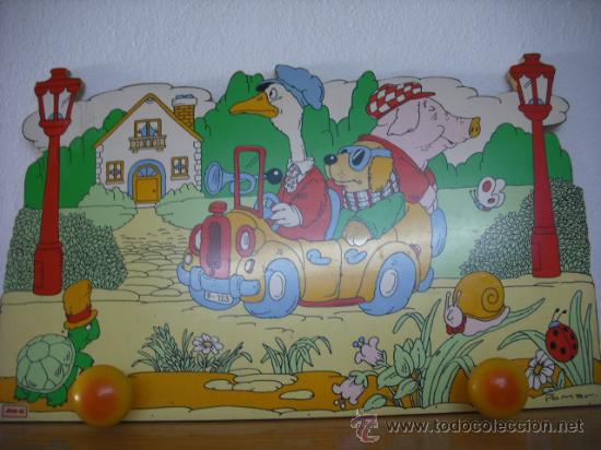 Segunda mano: PERCHA INFANTIL  DE MADERA - Foto 1