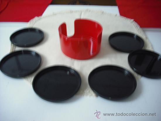 Segunda mano: JUEGO DE 6 POSAVASOS EN PLASTICO DURO CON SU RECIPIENTE - Foto 2