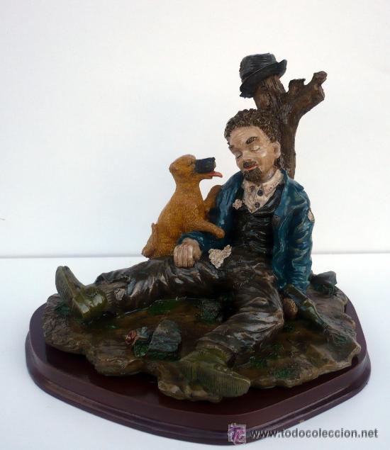 Segunda mano: PRECIOSA FIGURA VAGABUNDO CHARLOT - Foto 1