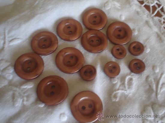 Segunda mano: LOTE DE BOTONES MARRON - Foto 2