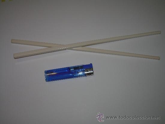 Segunda mano: JUEGO DE PALILLOS ORIENTALES DE HUESO. - Foto 3
