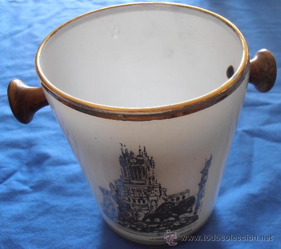 Segunda mano: JUEGO DE VASOS DE CRISTAL BLANCO CON ESCENAS DE MADRID - Foto 6