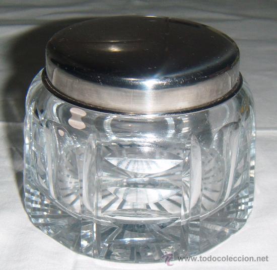 Segunda mano: tarro de tocador con cristal tallado - Foto 1