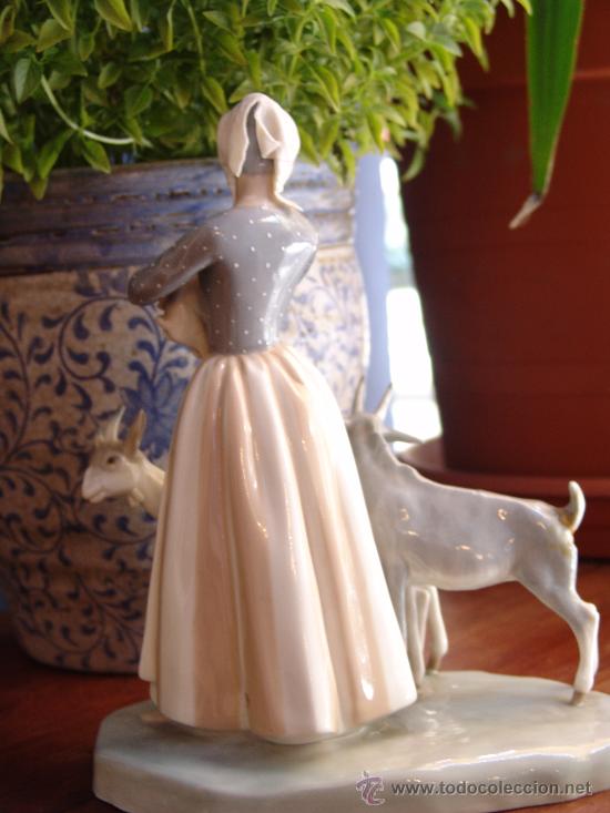 Segunda mano: PORCELANA DE LLADR&Oacute;.PASTORA CON REBA&Ntilde;O. - Foto 4