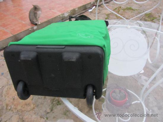 Segunda mano: BOLSA DE LA COMPRA FLEXIBLE,  con ruedas, tipo hule - Foto 3