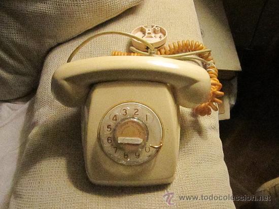 Segunda mano: Telefono blanco de telefonica a&ntilde;os 80 - de disco - - Foto 1