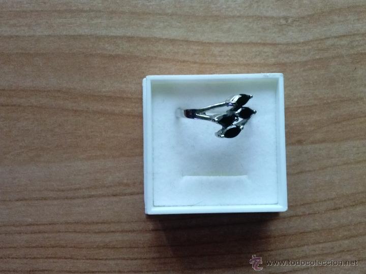 Segunda mano: Anillo en metal con cristal swarovsky.A&ntilde;o 1995 - Foto 1