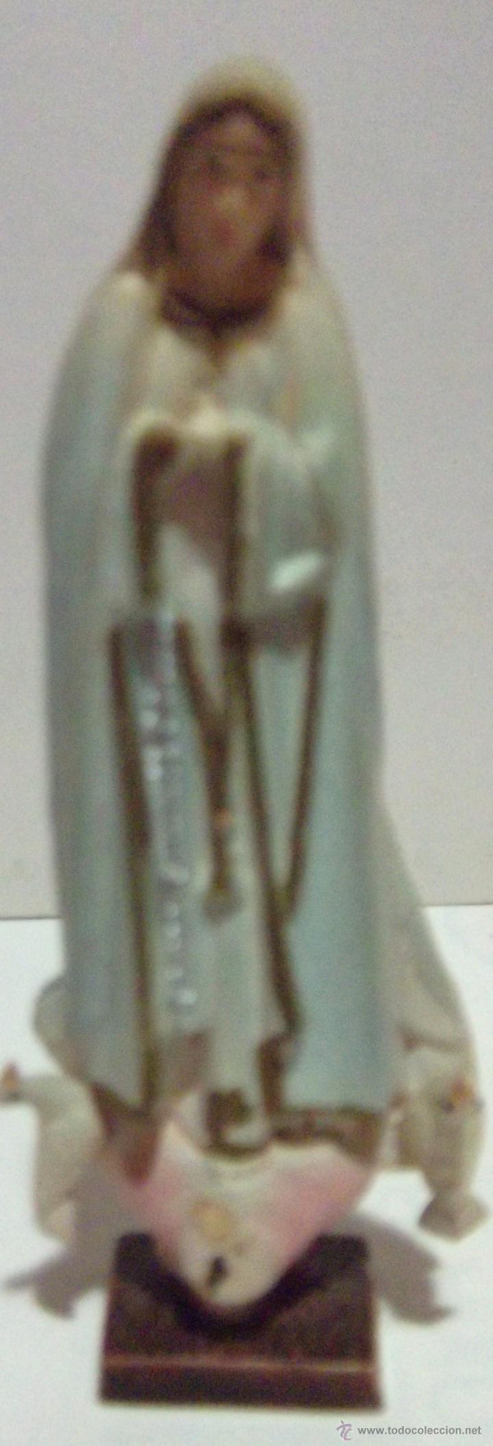Segunda mano: IMAGEN DE UNA VIRGEN - DE PVC O RESINA - Foto 1