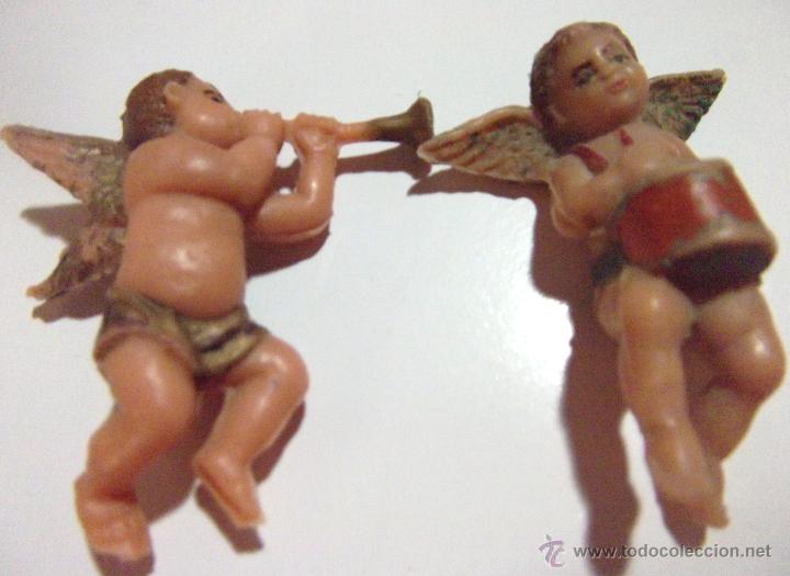 Segunda mano: PAREJA DE ANGELES DE PVC. - Foto 1