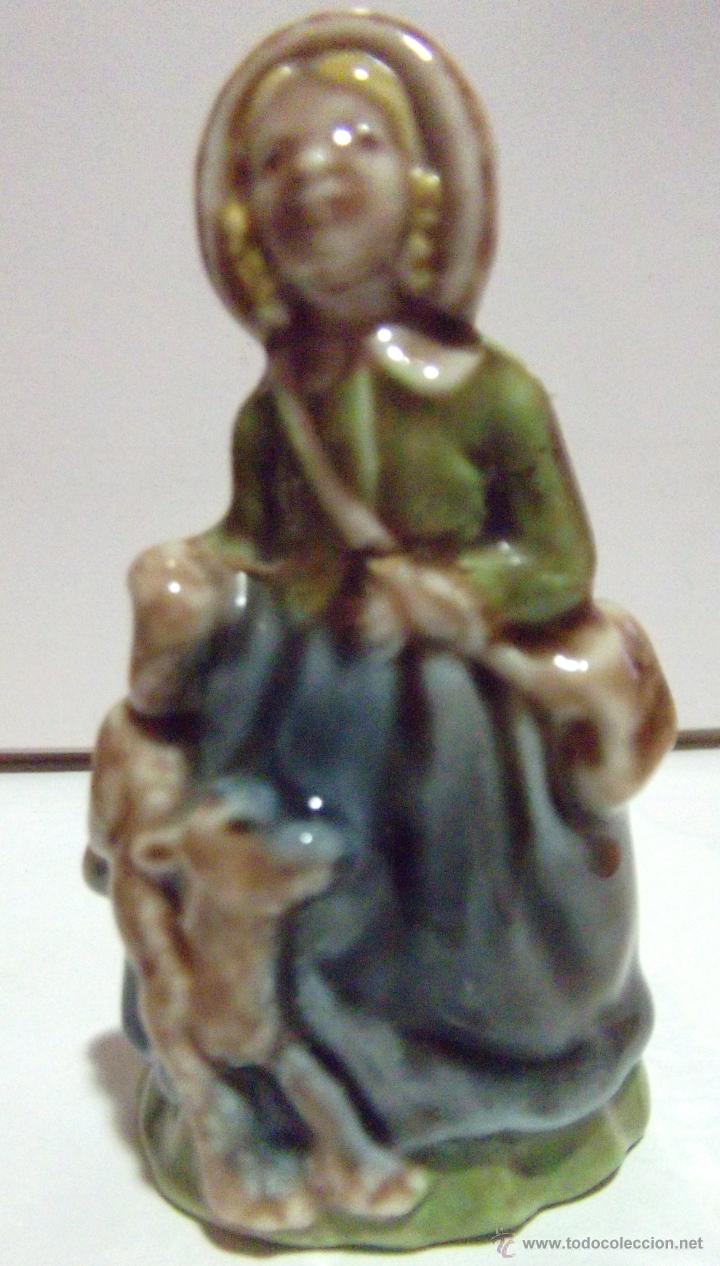 Segunda mano: FIGURA DE PORCELANA . - Foto 1