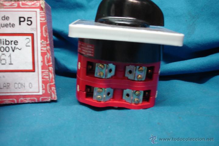 Segunda mano: INTERRUPTOR/ CONMUTADOR BIPOLAR 40 A 600V MARCA GAVE REF. P561 SERIE P-5 - Foto 2