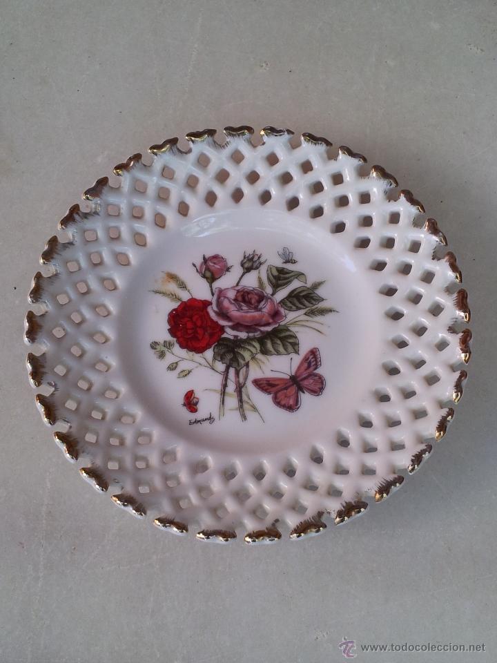Segunda mano: Bonito plato en porcelana perforado - Foto 4