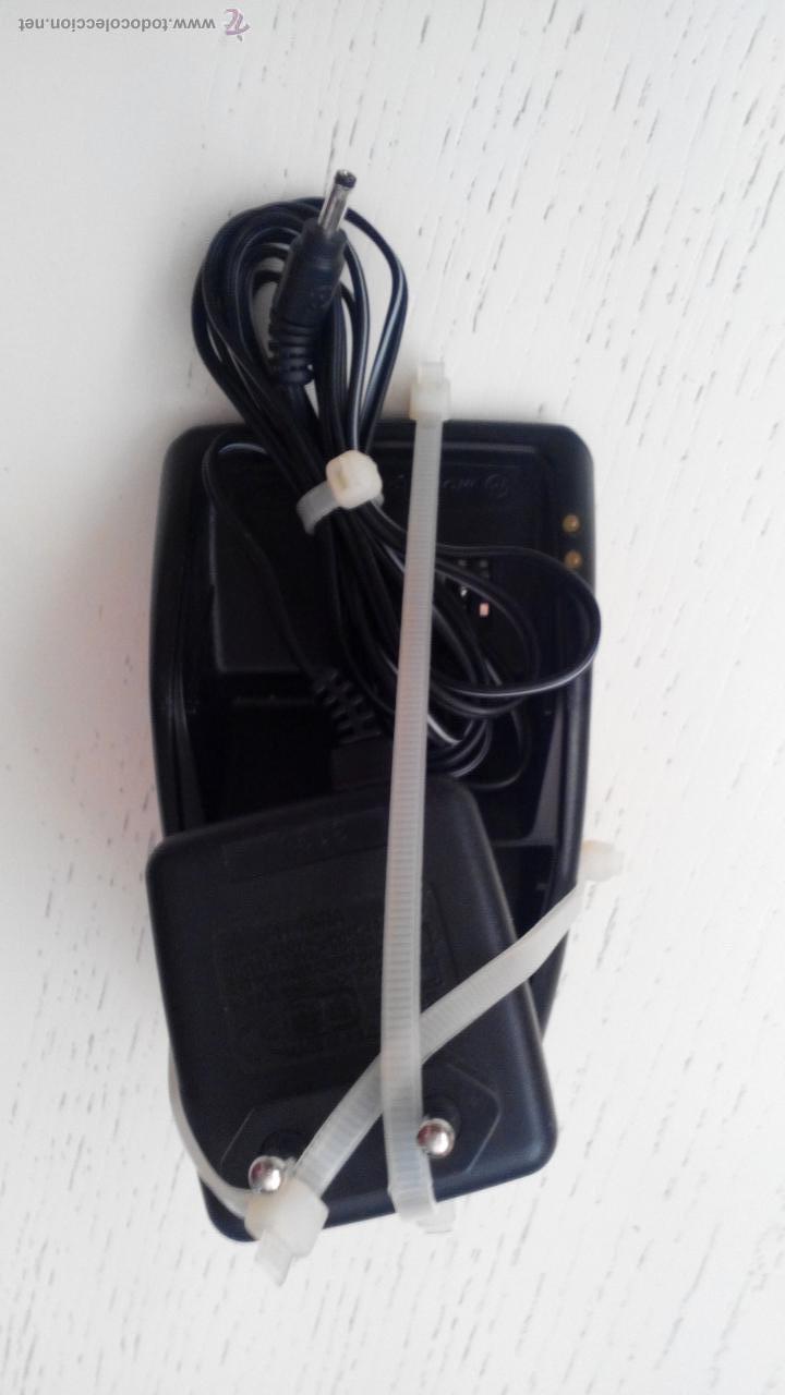 Segunda mano: Motorola Micro TAC con funda + Barter&iacute;a + Cargador + Base Carga - Foto 8
