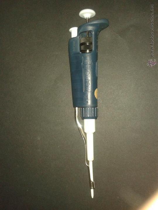 Segunda mano: Pipeta de precisi&oacute;n 2 microlitros. Marca Gilson - Foto 2