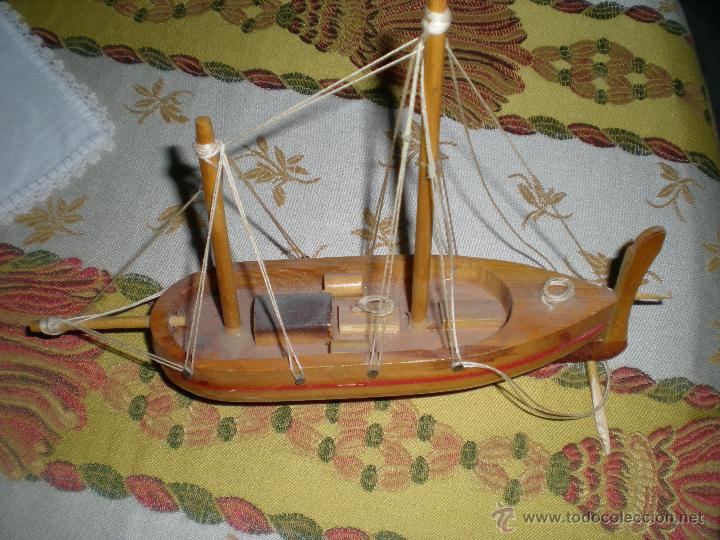 Segunda mano: Barquito de madera hecho a mano - Foto 1