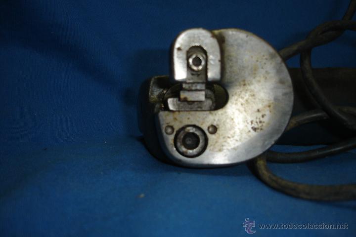 Segunda mano: CORTADORA O CIZALLA DE CHAPA EL&Eacute;CTRICA - REVISADA Y FUNCIONA - Foto 3
