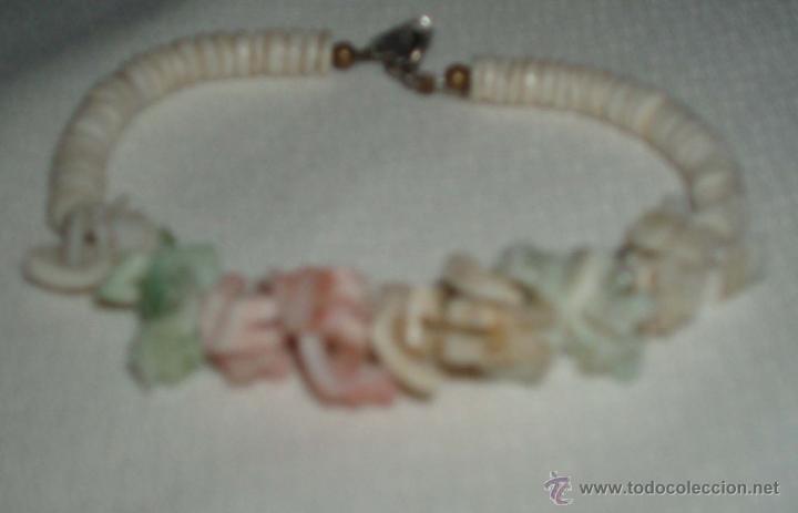 Segunda mano: pulsera madreperla con piezas de colores - Foto 1