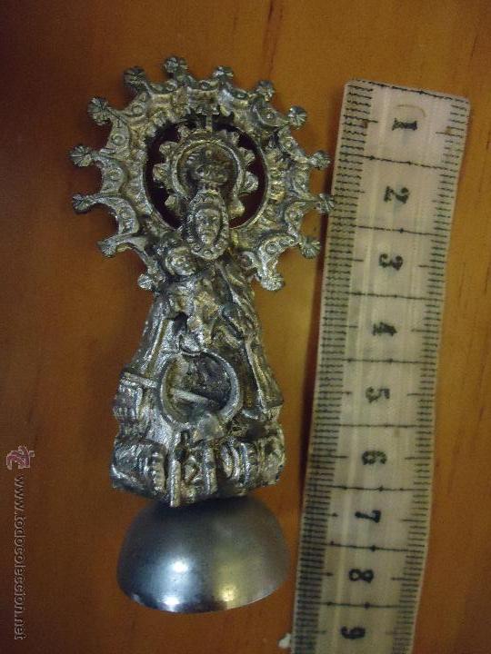 Segunda mano: peque&ntilde;a imagen metal de la virgen - Foto 1