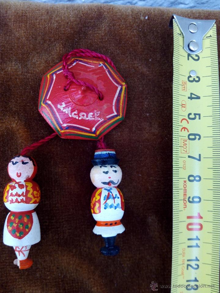 Segunda mano: 2 mu&ntilde;ecos de madera recuerdo de Zagreb - Foto 1