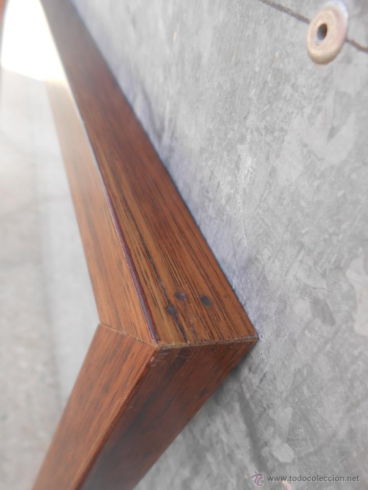 Segunda mano: GRAN MARCO DE MADERA  CON CRISTAL - Foto 4