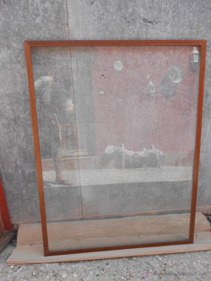 Segunda mano: GRAN MARCO DE MADERA  CON CRISTAL - Foto 5
