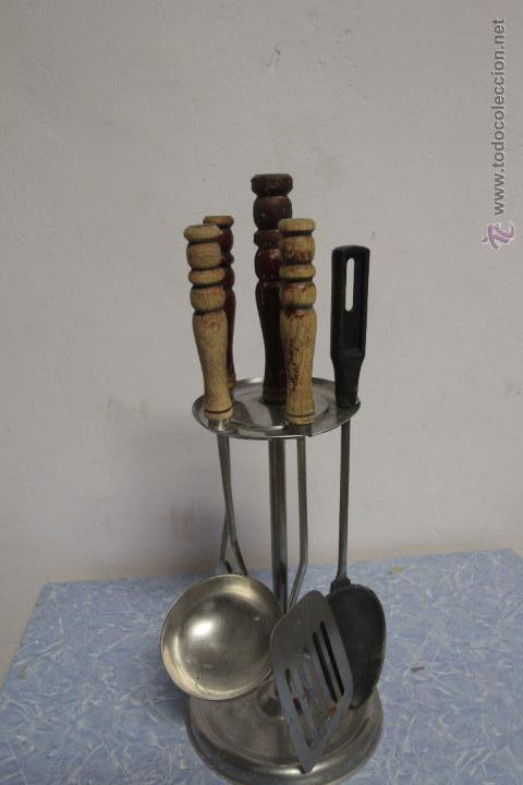 Segunda mano: UTILES DE COCINA CON SOPORTE - Foto 1