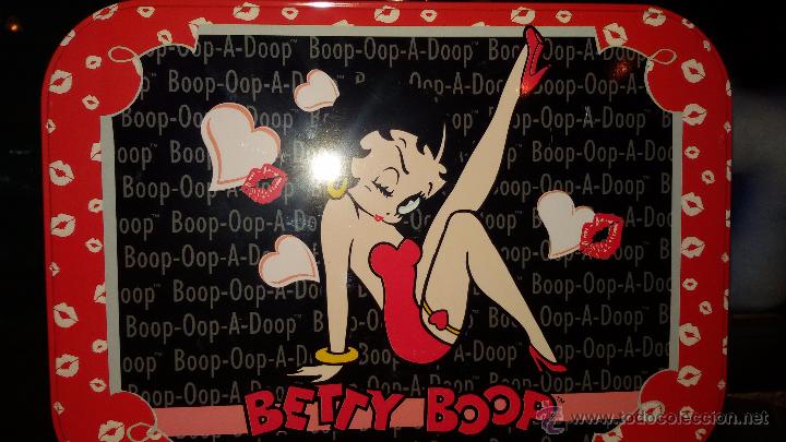 Segunda mano: Malet&iacute;n chapa de Betty boop - Foto 1
