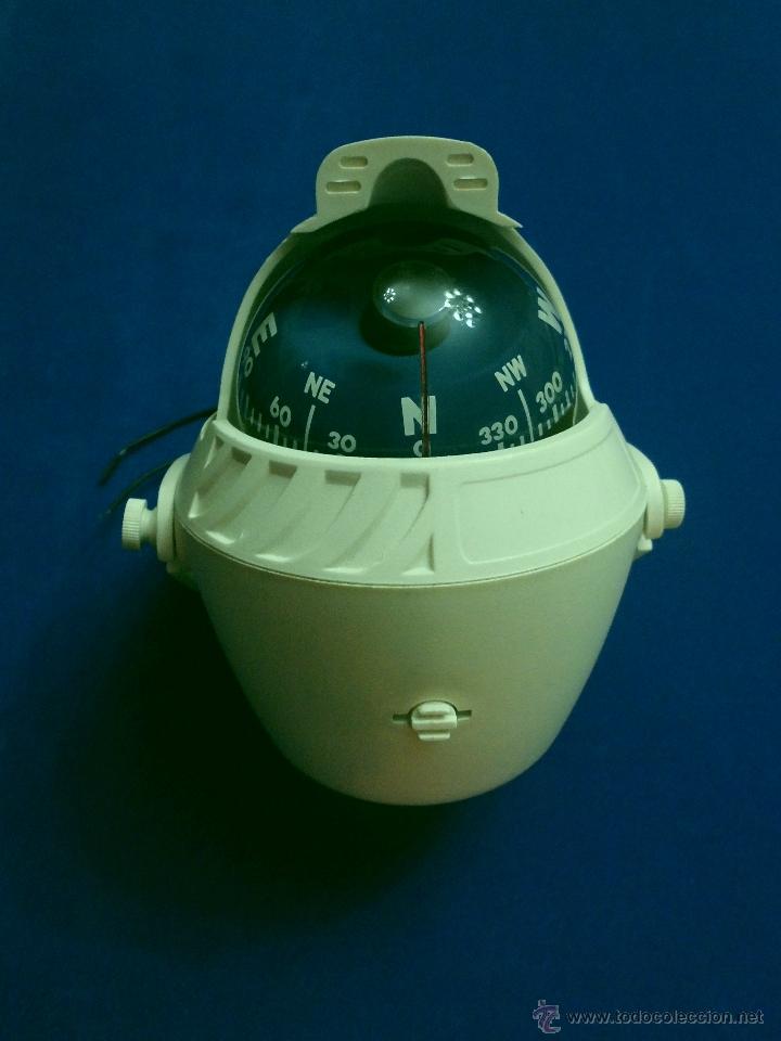 Segunda mano: BRUJULA O COMPAS. RETROILUMINADA 12 V. (INCLUYE SOPORTE DE ANCLAJE). - Foto 10