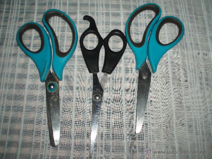 Segunda mano: tres tijeras trabajos manuales - Foto 1