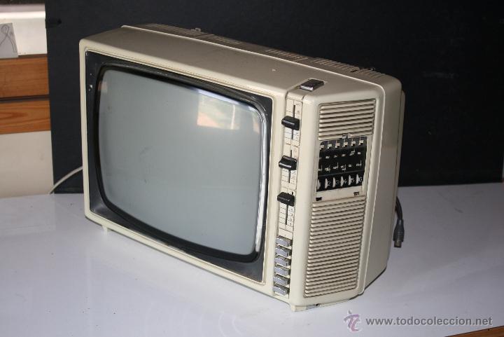 Segunda mano: TELEVISI&Oacute;N B/N PHILIPS - Foto 1