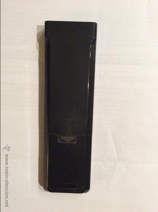 Segunda mano: Mando a distancia sony mod. Rmt-v110a - Foto 2
