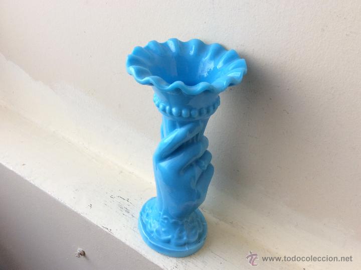 Segunda mano: JARRON DE OPALINA AZUL CON MANO Y CUERNO DE LA ABUNDANCIA El dedo - Foto 2