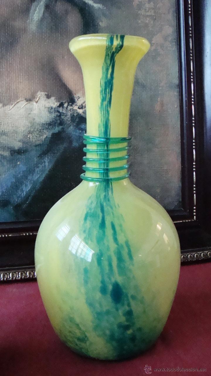 Segunda mano: Dos jarrones artesanos de cristal - Foto 3
