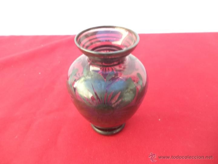 Segunda mano: peque&ntilde;a jarra de cristal - Foto 1