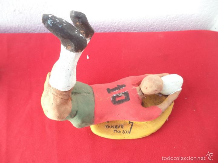 Segunda mano: futbolista terracota - Foto 2