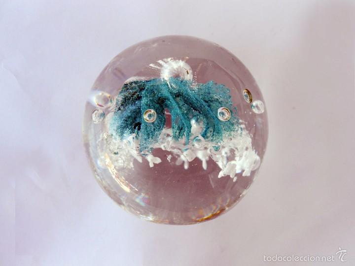 Segunda mano: Bola pisapapeles de cristal. Origen:Inglaterra - Foto 2