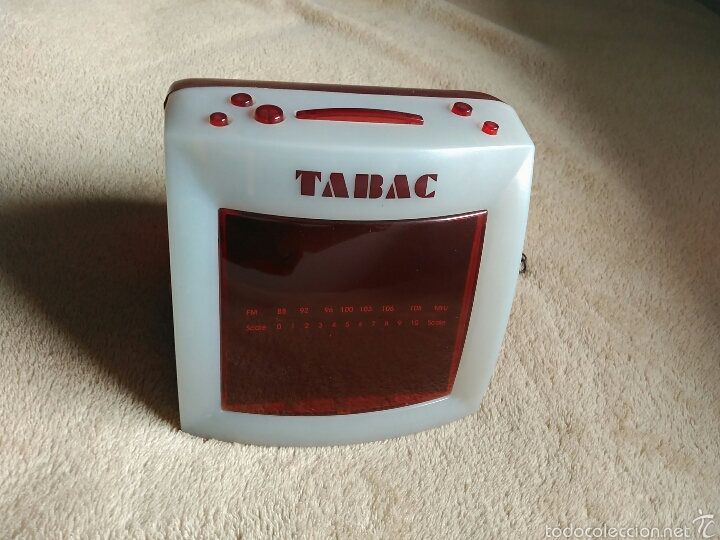 Segunda mano: Radio en forma de TV - Foto 1