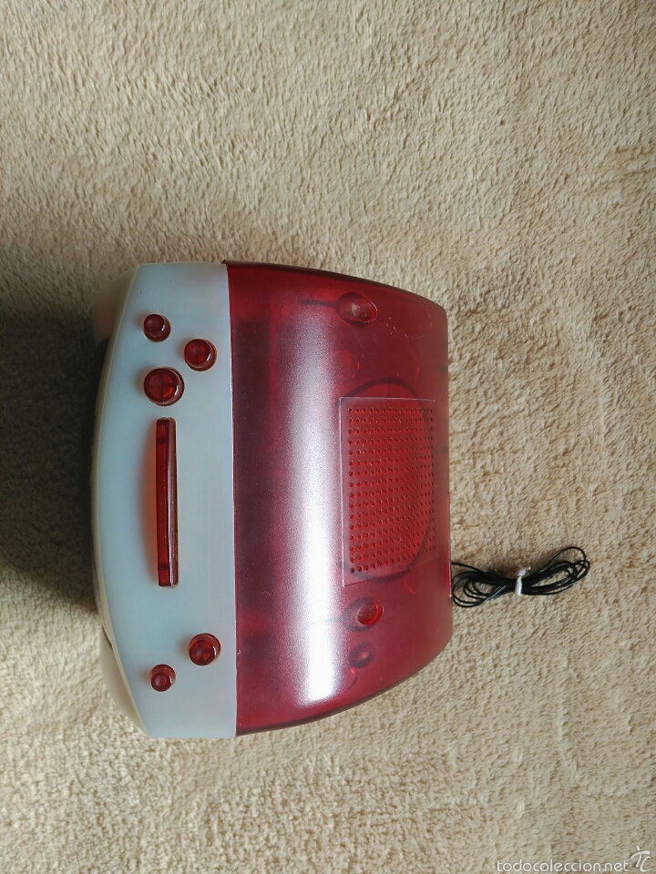 Segunda mano: Radio en forma de TV - Foto 2