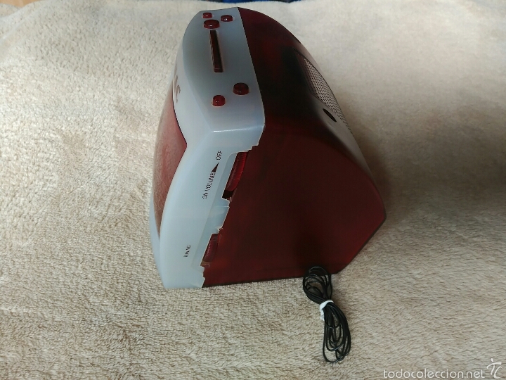 Segunda mano: Radio en forma de TV - Foto 3