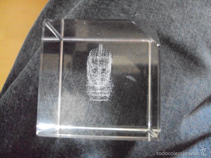 Segunda mano: cubo de metacrilato con barco encapsulado dentro - Foto 3
