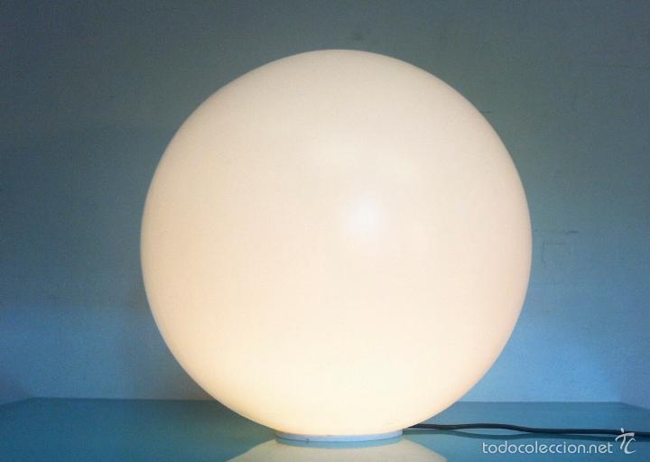 Segunda mano: Gran L&aacute;mpara Globo de Pl&aacute;stico, Exterior e Interior - Foto 5